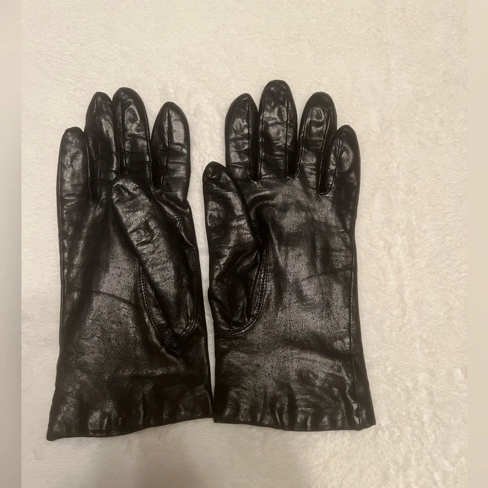 Black Leather Gloves